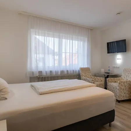 غاستهاوس غوغينبرغر بيت ضيافة Höhenkirchen-Siegertsbrunn