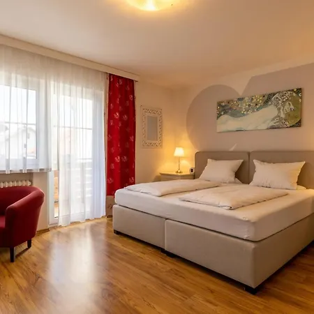 غاستهاوس غوغينبرغر بيت ضيافة Höhenkirchen-Siegertsbrunn