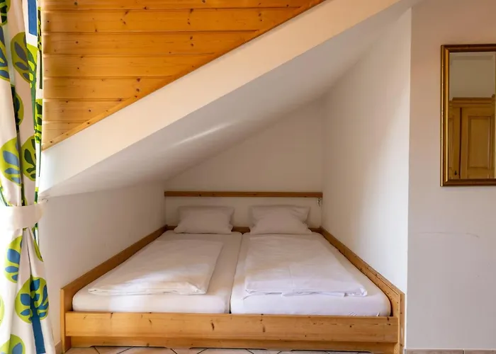 게스트하우스 Gaestehaus Guggenberger 3*